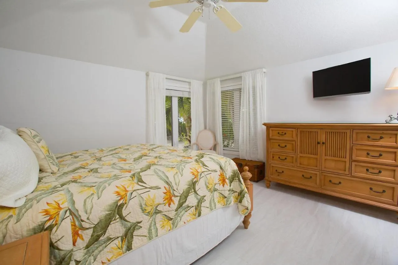 Two Rainbows By Grand Cayman Villas & Condos Driftwood Village